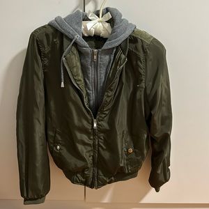 Green bomber jacket | size s